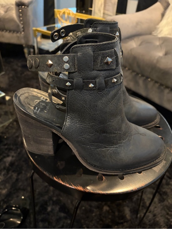 Circle G Shoes - Circle G Black Studded Cutout Ankle Booties